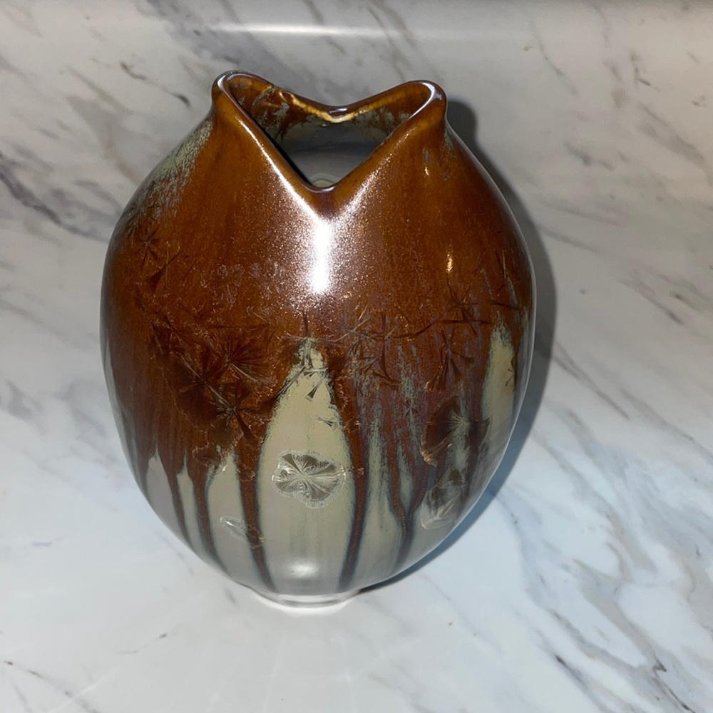 Bill Campbell pottery iridescent vase